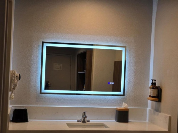 Hyland Inn near Legoland image 21