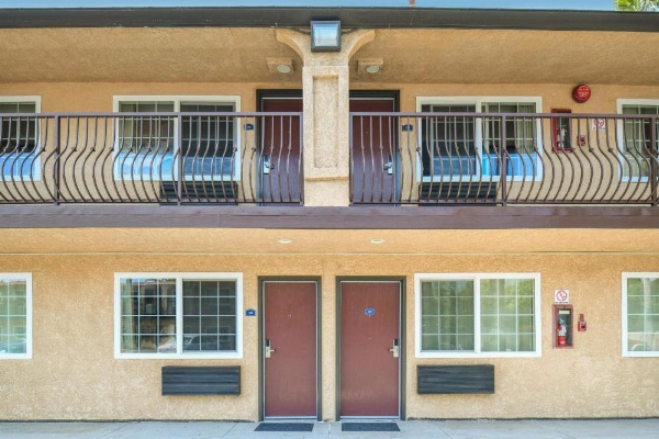 Hyland Inn near Legoland image 23